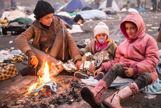 Flüchtlinge an der österreichisch-slowenischen Grenze in Spielfeld Flüchtlinge an der österreichisch-slowenischen Grenze in Spielfeld