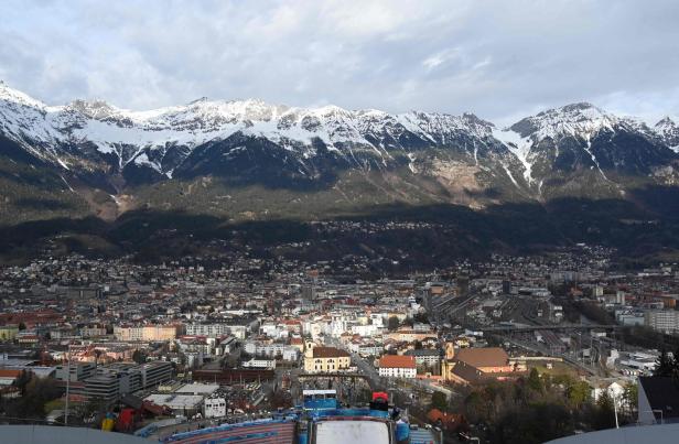 SKI-JUMPING-FOUR-HILLS SKI-JUMPING-FOUR-HILLS