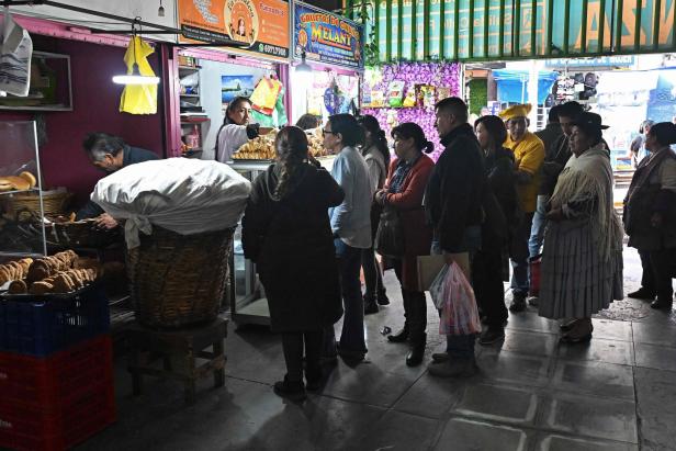 BOLIVIA-ELECTION-ECONOMY BOLIVIA-ELECTION-ECONOMY