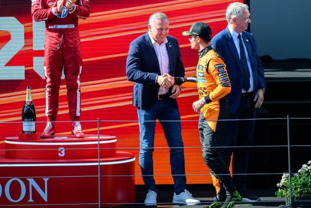 MOTORSPORT: FORMEL 1 / FORMEL-1-WM / GP VON ÖSTERREICH / SIEGEREHRUNG: KUNASEK / NORRIS (GBR)