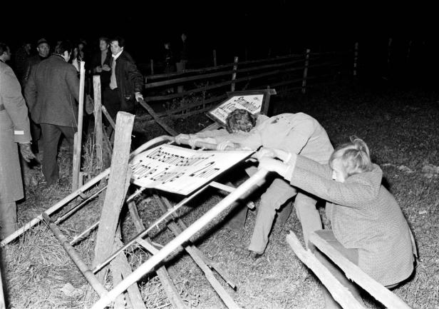 ARCHIVBILD :ORTSTAFELSTURM  IN KAERNTEN