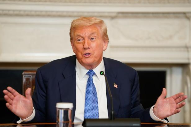Donald Trump US president hosts leaders of Armenia and Azerbaijan for peace summit