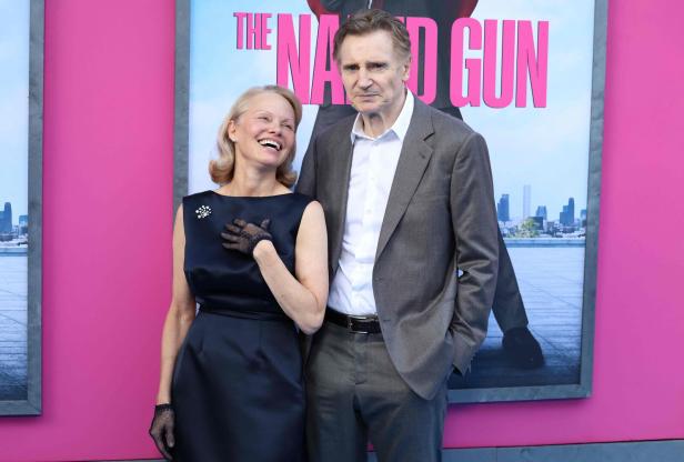 Pamela Anderson und Liam Neeson Pamela Anderson und Liam Neeson