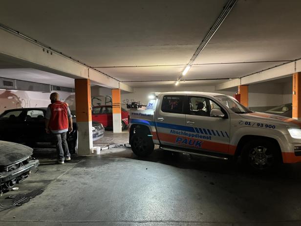 ++ HANDOUT ++ WIEN: ILLEGALE AUTOWERKSTATT IN FLORIDSDORFER GEMEINDEBAU Ermittler decken illegale Autowerkstatt in Wiener Gemeindebau auf