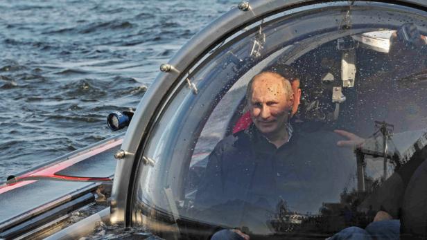 Putin auf Tauchgang in Mini-U-Boot