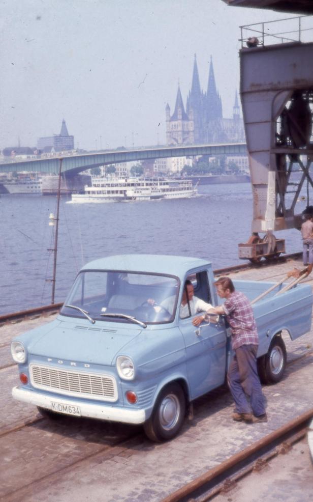 1965_transit_mit_ladeflaeche.jpg
