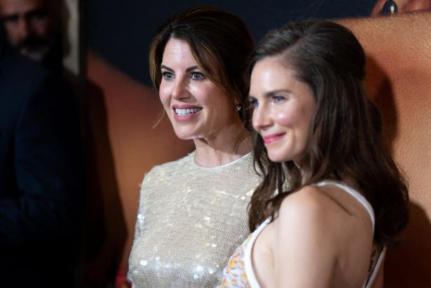 Monica Lewinsky mit Amanda Knox bei der Serien-Premiere zu "The Twisted Tale of Amanda Knox".