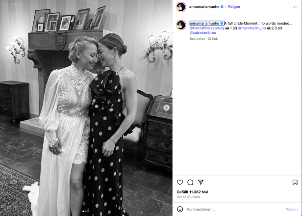 Braut Anna Maria Mühe mit Schauspielerin Hannah Herzsprung Braut Anna Maria Mühe mit Schauspielerin Hannah Herzsprung