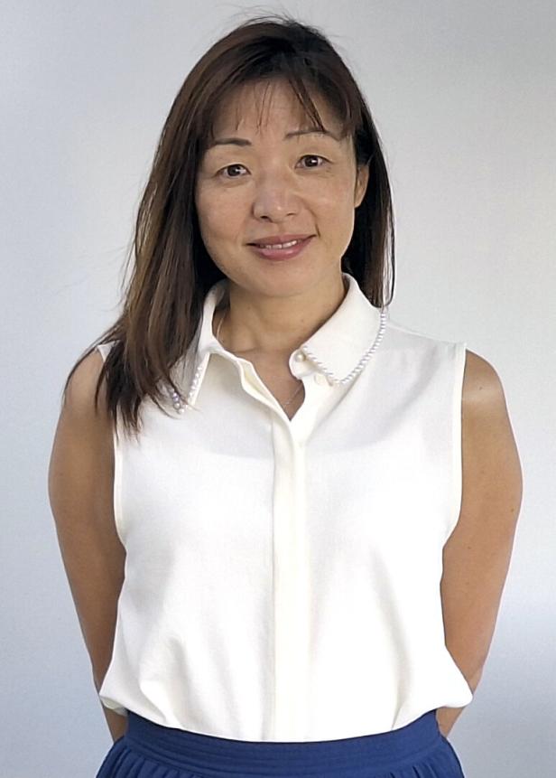 INTERVIEW: IMMUNOLOGIN AKIKO IWASAKI (YALE UNIVERSITY) Das Bild zeigt die US-Immunologin Akiko Iwasaki von der Yale University in den USA. Sie ist eine der führenden Forscherinnen zu den Themen ME/CFS sowie Long Covid weltweit.