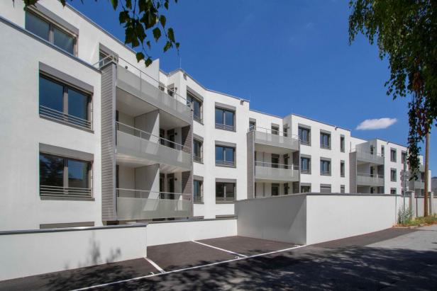 Zum Verkauf stehende Wohnung in Deutsch-Wagram, Österreich, ideal für Stadtliebhaber und Investoren.