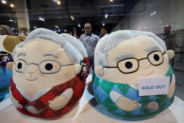 Berkshire Hathaway Inc annual shareholders' meeting, in Omaha
