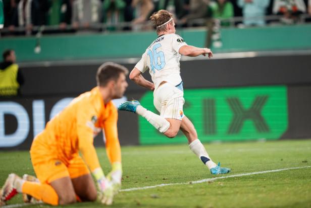 FUSSBALL: CONFERENCE LEAGUE / VIERTELFINALE / RÜCKSPIEL: SK RAPID - DJURGARDENS IF.