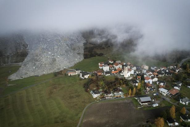 Blick auf den Erdrutsch von Brienz in der Schweiz.