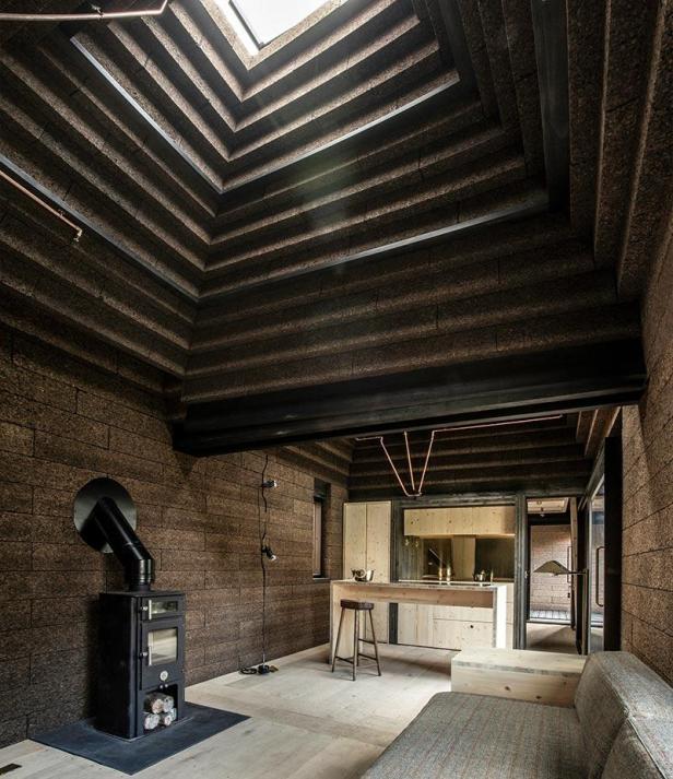02-Cork-House-Matthow-Barnett-Howland