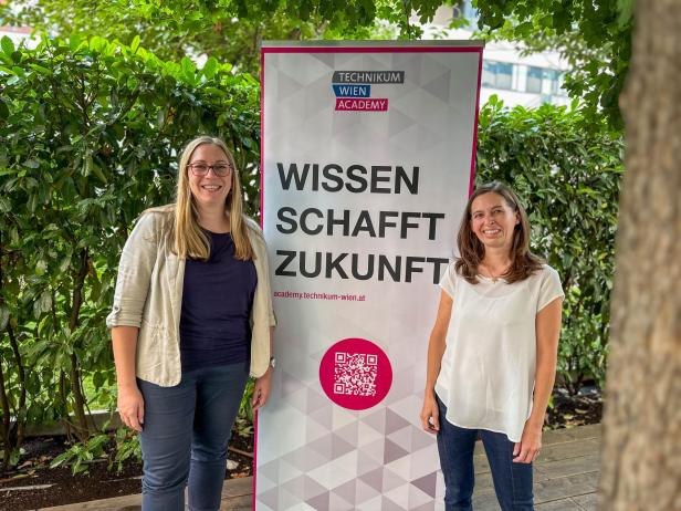 Katharina Felleitner-Goll, Leiterin des neuen MBA-Programms IoT-Management und Elisabeth Wölfel, Leiterin des MBA-Programms Projekt- & Prozessmanagement von der Technikum Wien Academy.