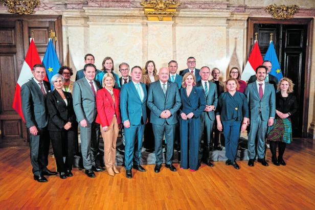 Arbeitsklausur der Bundesregierung im April 2025. ARBEITSKLAUSUR DER BUNDESREGIERUNG: GRUPPENFOTO