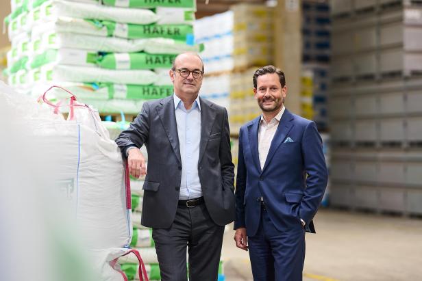 Die RWA-Chefs stehen im Lager