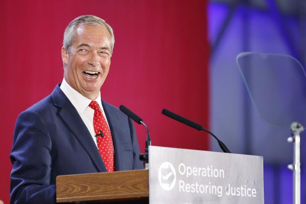 Reform UK party announces deportation plans during press conference at Oxford Airport