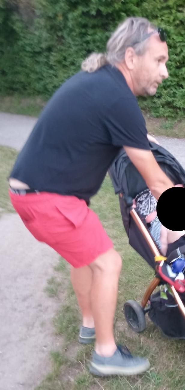 Die Polizei sucht diesen Mann.