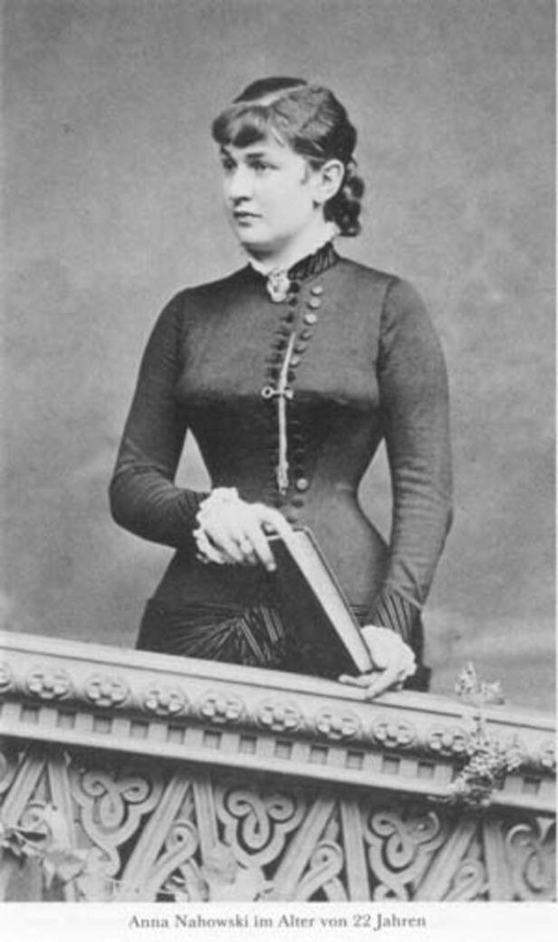 Anna Nahowski mit 22 Jahren. Fotografie von ca. 1882