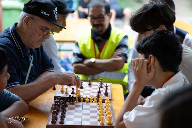 Spielen verbindet: Auch Schachspieler konnten zeigen, wer der bessere Stratege ist. 