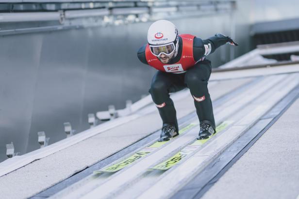 SKI AUSTRIA: NORDISCHE KOMBINATION/SPRUNGTAINING BERGISEL: GREIDERER ÖSV-Weltmeister Greiderer: "Mit so einer Saison höre ich sicher nicht auf"