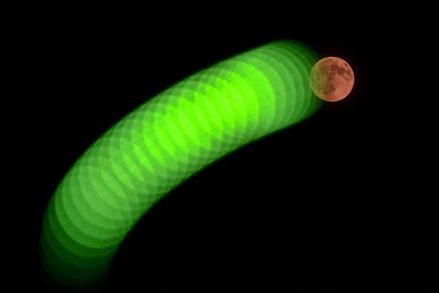 "Blutmond" über Österreich: So spektakulär war die totale Mondfinsternis