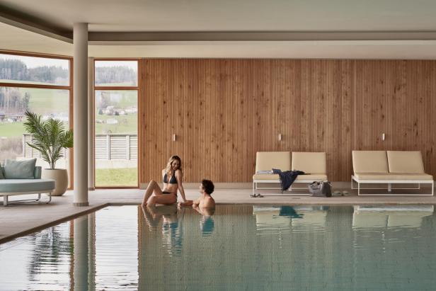Ein Innenpool im Falkensteiner Hotel Bad Leonfelden. Ein Innenpool im Falkensteiner Hotel Bad Leonfelden.