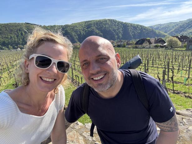 Ein Selfie von Gerhard Holnsteiner und seine Frau Daniela in den Wachauer Weinbergen.