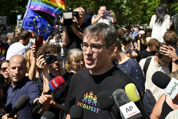 Meinl-Reisinger in Budapest: Wenn liberal auf konservativ trifft