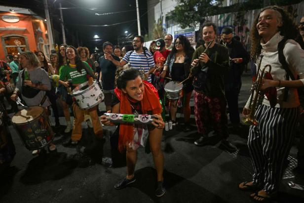 Bolsonaro-Urteil stürzt Brasilien in Jubel und Unbehagen