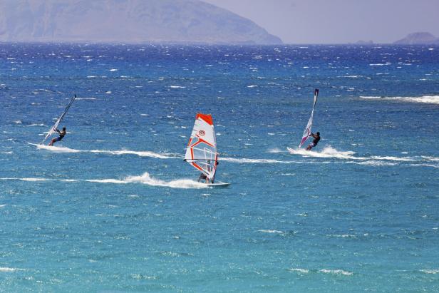 Windsurfer auf Karpathos.