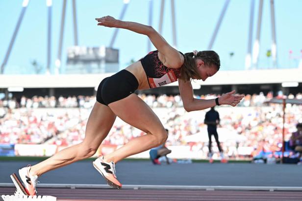 ATHLETICS-HUN-400M-HURDLES-WOMEN