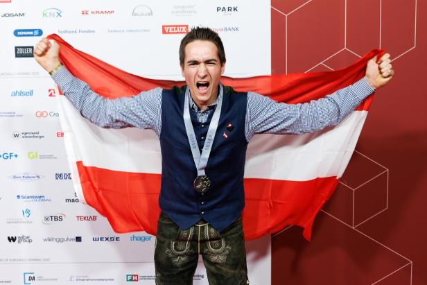 Markus Manser, Bodenlegen