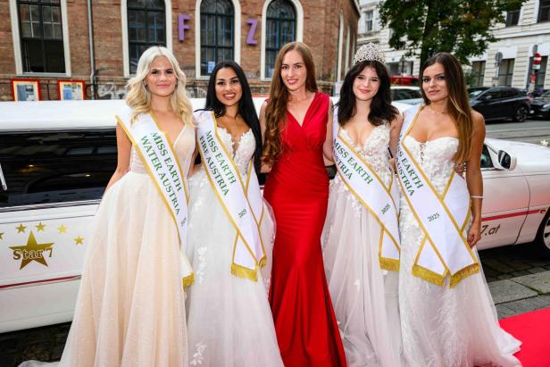 Selina Popaj, Tajamowa Adilja, Melanie Gassner, Lotte Diry, Aleksandra Vukic