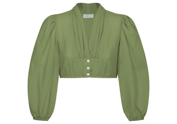 Eine grüne Bluse mit Puffärmeln und drei Knöpfen.