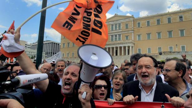 Griechenland kündigt 15.000 Staatsdiener