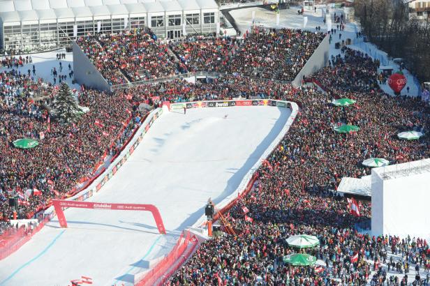 Höllenritt auf der größten Skibühne der Welt