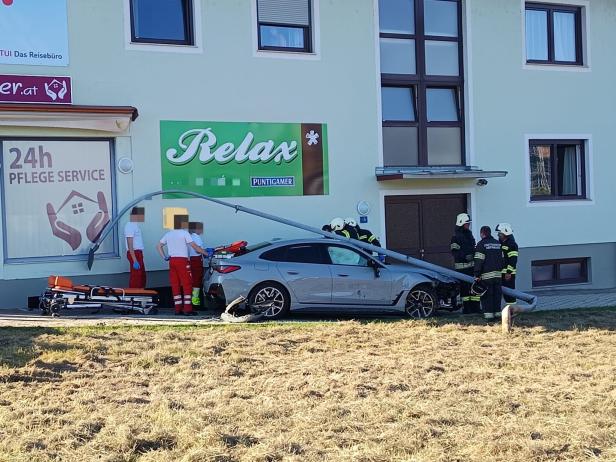 Pkw nach dem Unfall