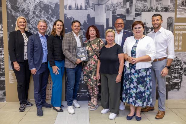 2025-09-19, Österreich, St. Valentin, Eröffnung der Ausstellung "Codename: Spielwarenfabrik - Panzerproduktion in St. Valentin" 2025-09-19, Österreich, St. Valentin, Eröffnung der Ausstellung "Codename: Spielwarenfabrik - Panzerproduktion in St. Valentin"