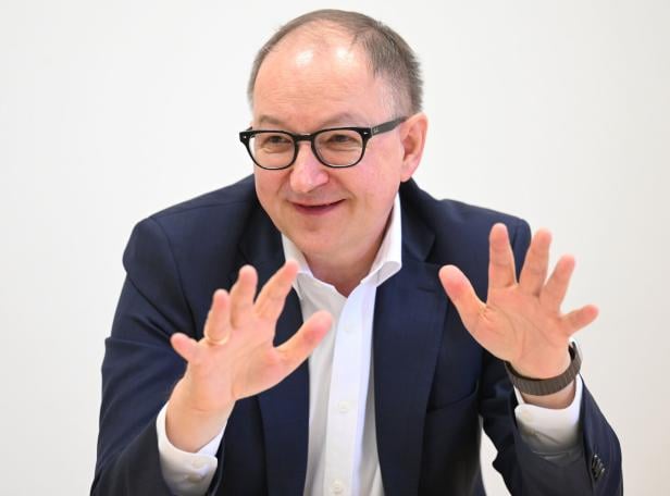 INTERVIEW: MARTIN WINKLER (SPÖ) INTERVIEW: MARTIN WINKLER (SPÖ)