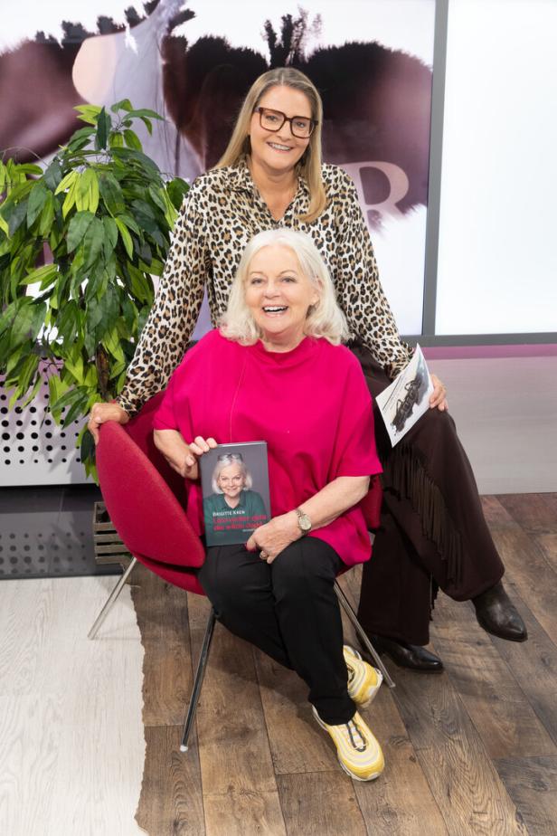 Lisa Trompisch mit der ROMY-nominierten Schauspielerin Brigitte Kren im „Herrlich ehrlich – Menschen hautnah“-Studio.