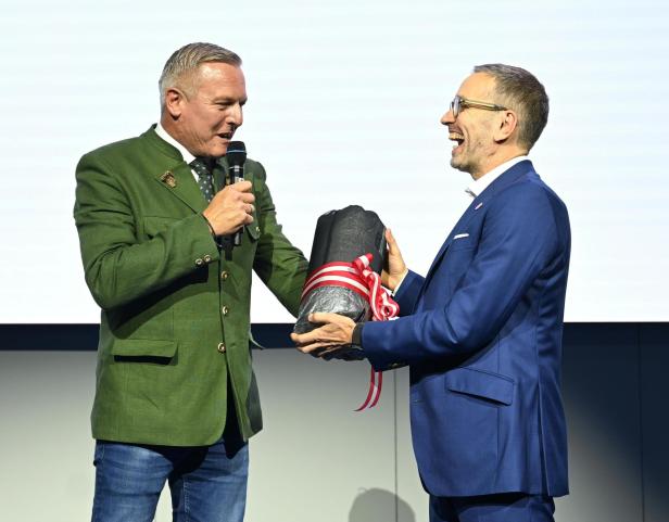 Herbert Kickl mit 96,94 Prozent als FPÖ-Parteichef bestätigt
