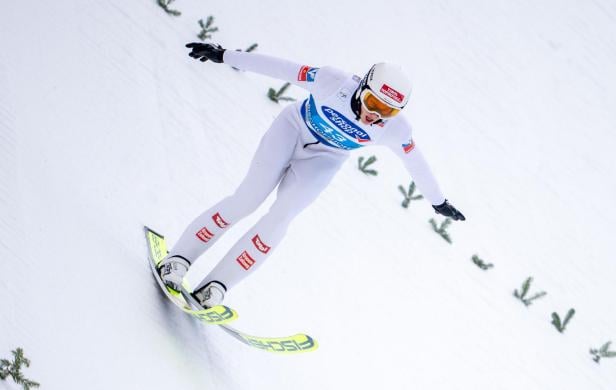 Jonas Schuster war im Kontinentalcup in Hinterzarten der beste ÖSV-Skispringer