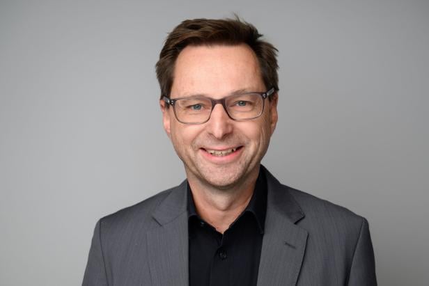 Martin Mayer, Man mit Brille, UniCredit Bank Austria.