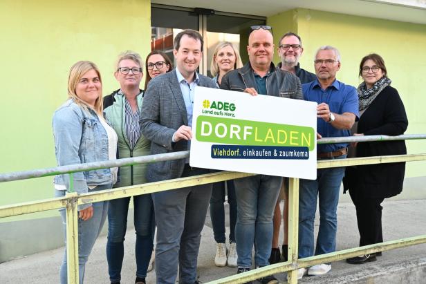 Crew des Dorfladens viehdorf