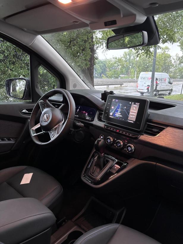 Cockpit Nissan Townstar