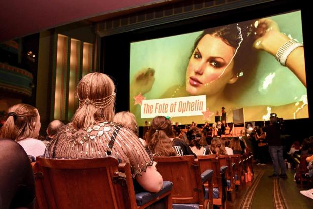 Taylor Swifts neues Album: Das Showgirl, die Sugar Daddys und der Zauberstab
