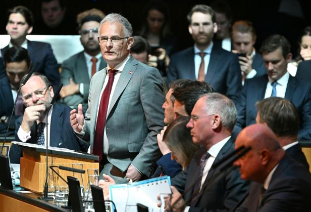 Finanzminister Marterbauer: "Wir schaffen es auch ohne neue Steuern"