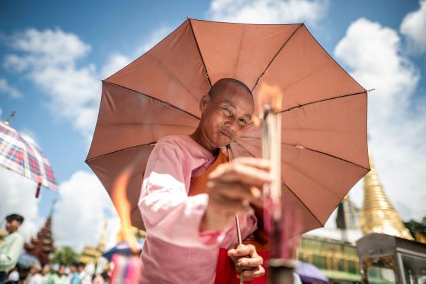 TOPSHOT-MYANMAR-CULTURE-FESTIVAL